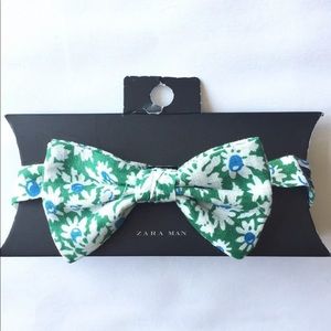NWT Zara Man Floral Print Bow Tie  Green/ White/ Blue Medium